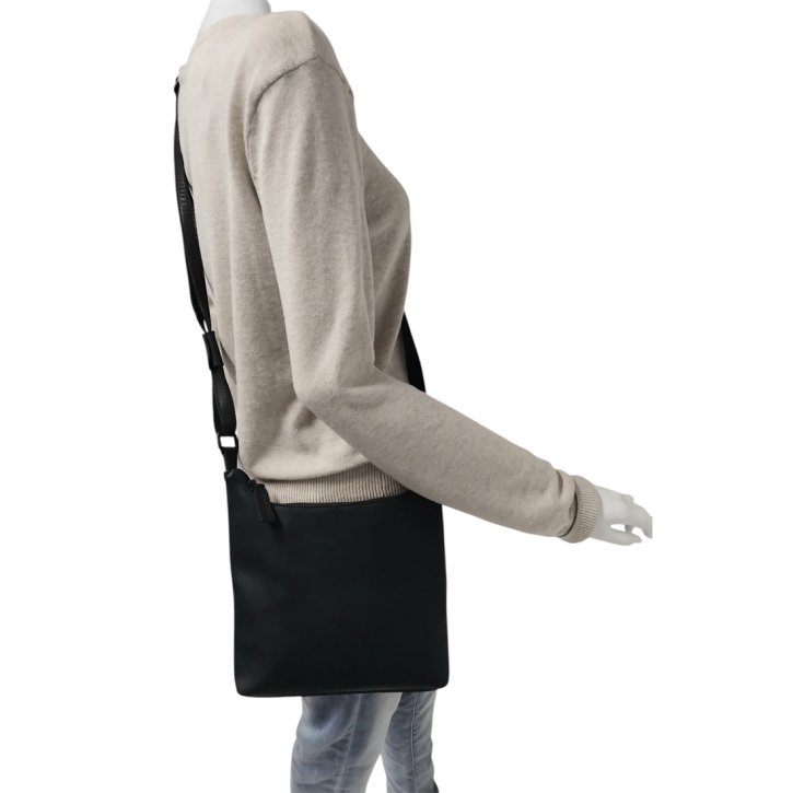 Saccoo FUNDO S Handtasche black